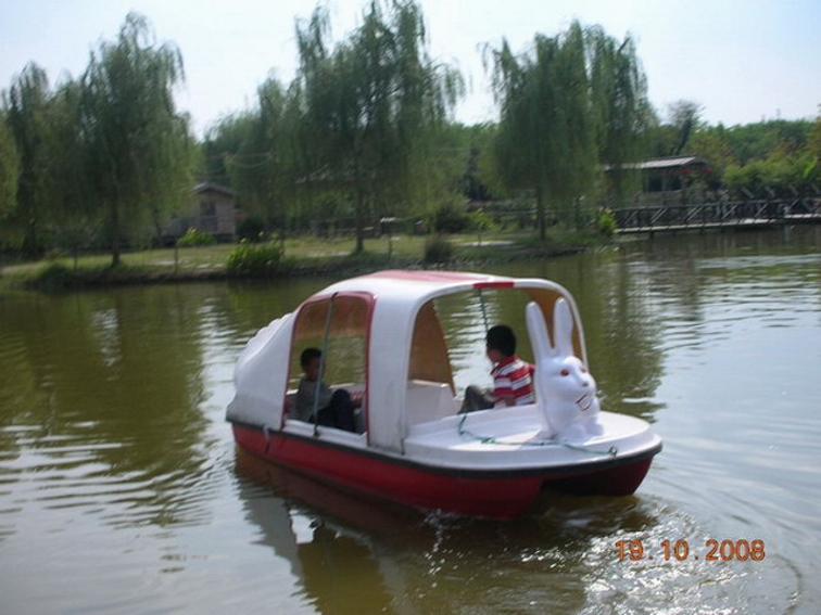 點(diǎn)擊放大 4人動(dòng)物腳踏船